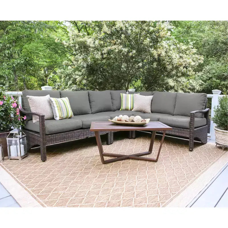 Ensemble de 5 fauteuils de jardin en osier Augusta de Leisure Made en tissu gris