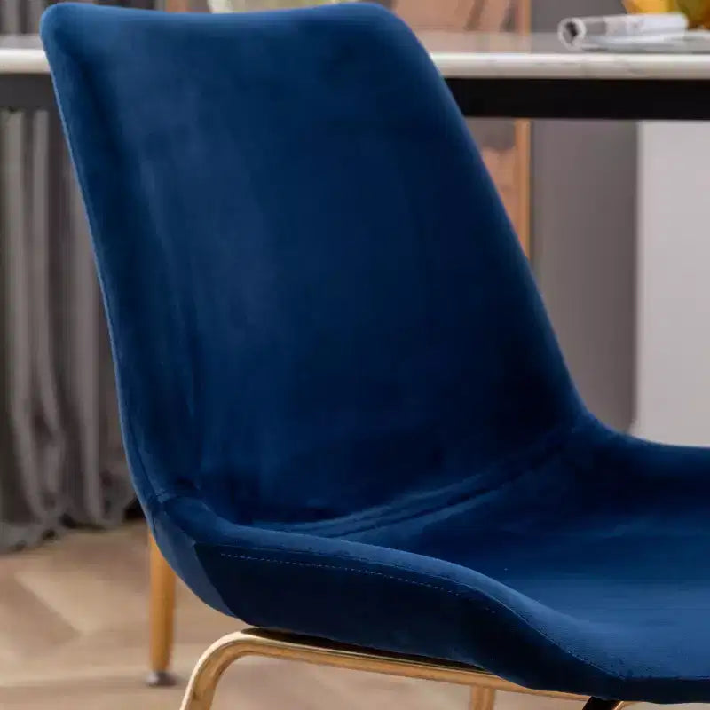 Ensemble de salle à manger 3 pièces contemporain Aufurr, table ronde blanche avec 2 chaises