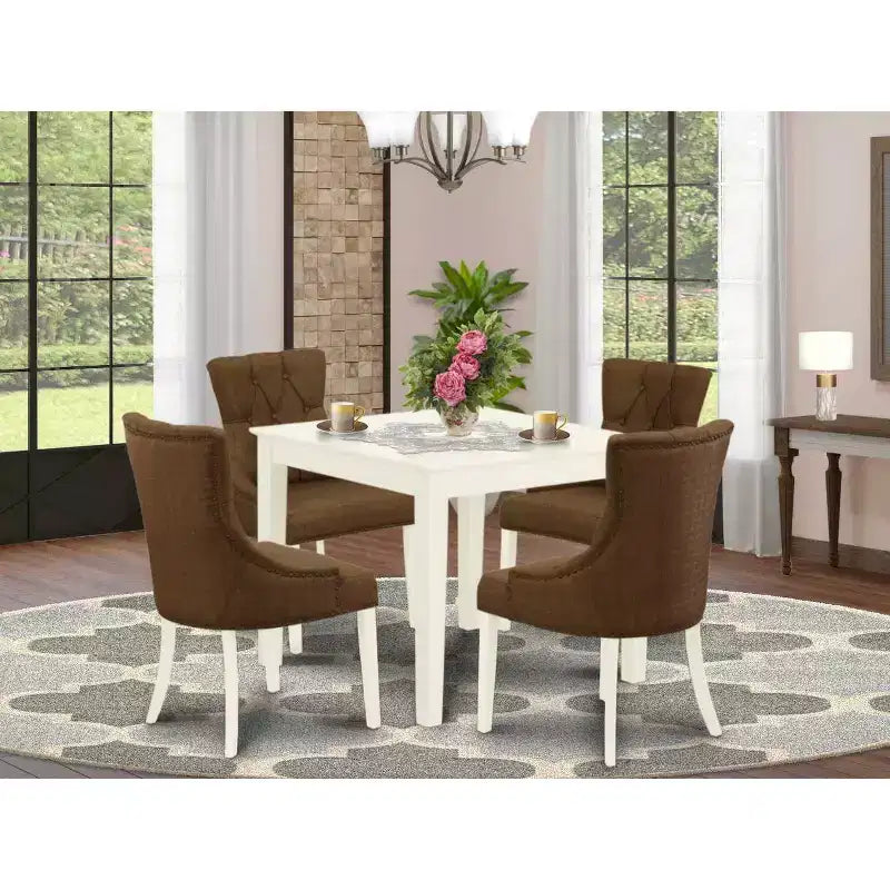 Ensemble de salle à manger carré 5 pièces HomeStock en bois massif finition blanc lin – Pour 4 personnes