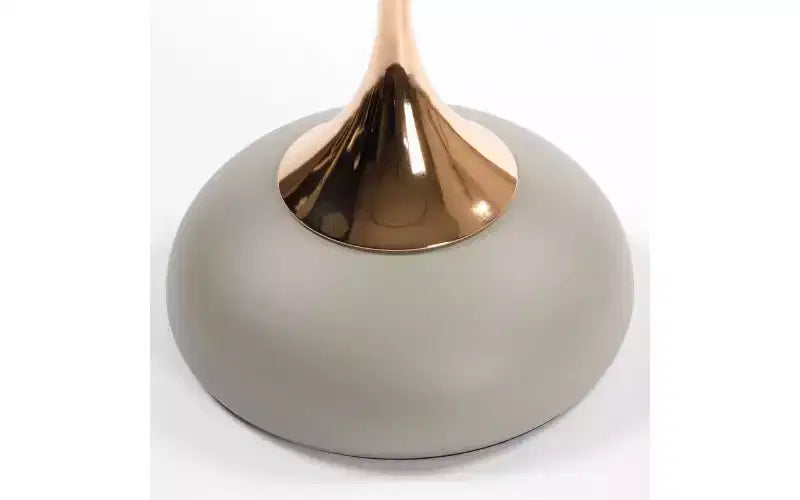 Table d'appoint ronde avec piédestal queue de sirène, petite table basse avec plateau en métal antirouille, table d'appoint polyvalente, table d'appoint pour salon
