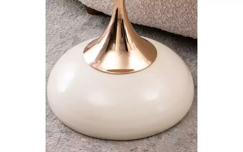 Table d'appoint ronde avec piédestal queue de sirène, petite table basse avec plateau en métal antirouille, table d'appoint polyvalente, table d'appoint pour salon