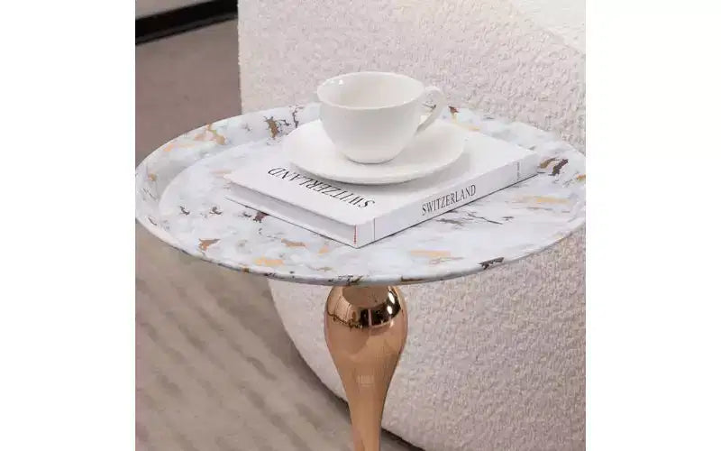 Table d'appoint ronde avec piédestal queue de sirène, petite table basse avec plateau en métal antirouille, table d'appoint polyvalente, table d'appoint pour salon