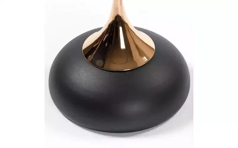 Table d'appoint ronde avec piédestal queue de sirène, petite table basse avec plateau en métal antirouille, table d'appoint polyvalente, table d'appoint pour salon