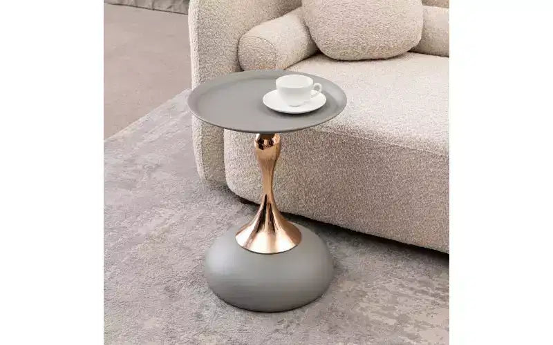Table d'appoint ronde avec piédestal queue de sirène, petite table basse avec plateau en métal antirouille, table d'appoint polyvalente, table d'appoint pour salon