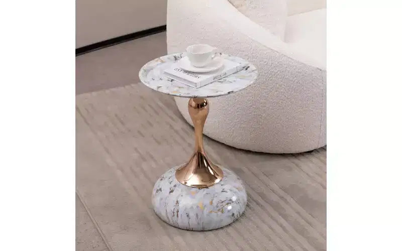Table d'appoint ronde avec piédestal queue de sirène, petite table basse avec plateau en métal antirouille, table d'appoint polyvalente, table d'appoint pour salon