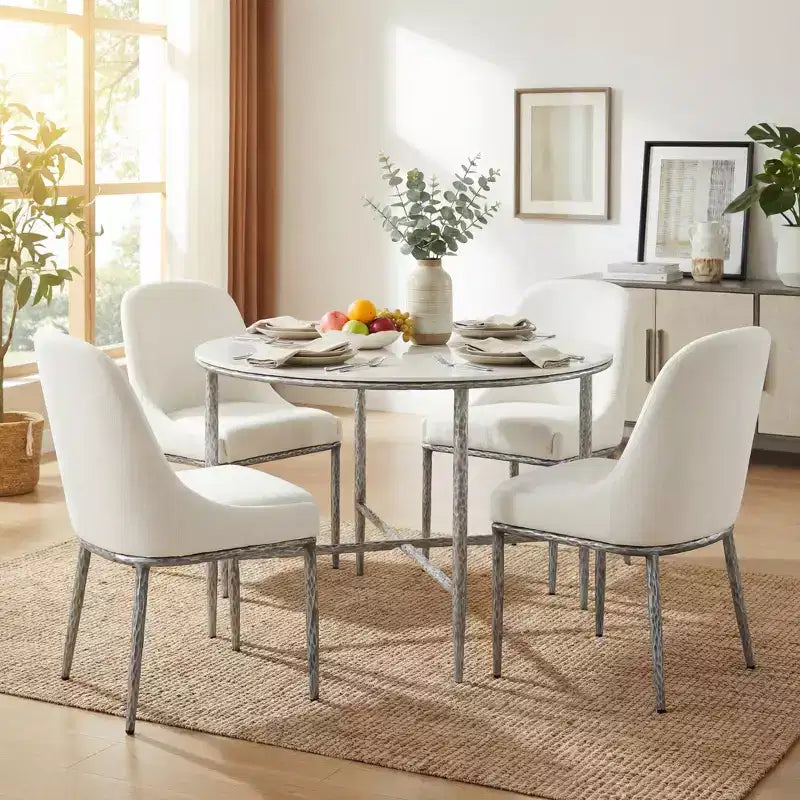 Christopher Knight Home Valeska, ensemble de 5 pièces : table à manger en pierre frittée forgée à la main, style industriel de luxe, avec chaises de salle à manger rembourrées.