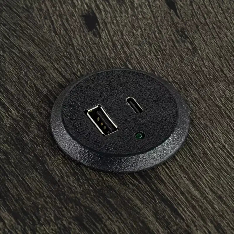 Ensemble de salle à manger GDFStudio Carter 3 pièces de hauteur comptoir en bois de style transitionnel avec table de recharge USB et tabourets rembourrés capitonnés à boutons