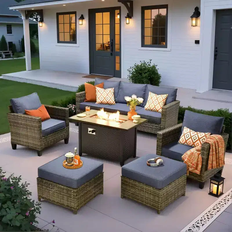 Ensemble de patio HOMLUX 6 pièces avec brasero en acier de 42 po, canapé 3 places, chaises simples et poufs