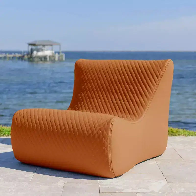 Ensemble de mobilier de patio extérieur Big Joe Solvana, cuir cousu en silicone résistant aux intempéries et au toucher frais, chaise Link, Honey Sand
