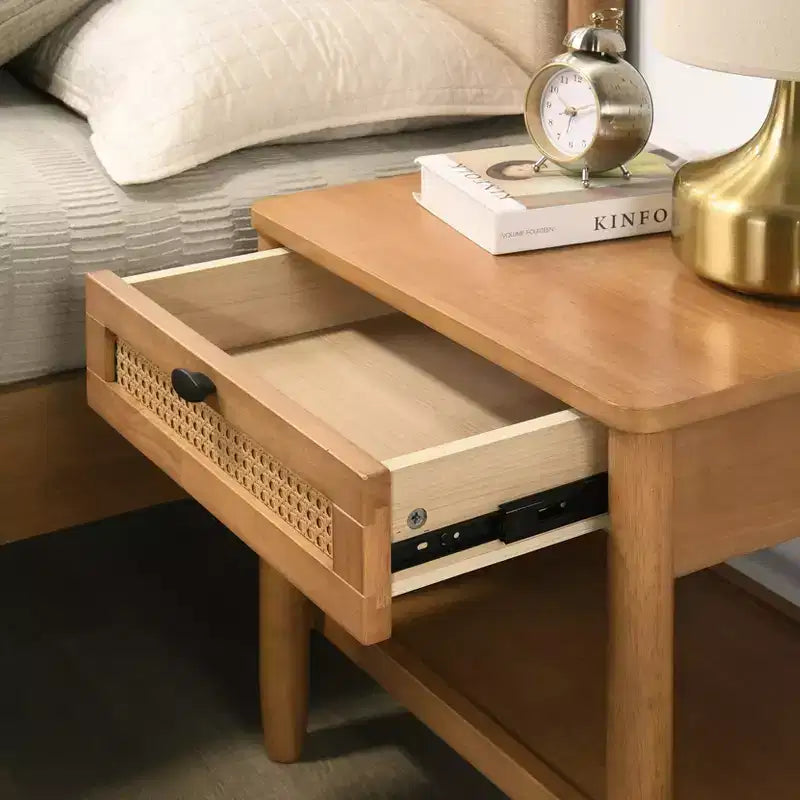 Ensemble de chambre à coucher Roundhill Furniture Vichy 3 pièces en hévéa, lit plateforme avec deux tables de chevet